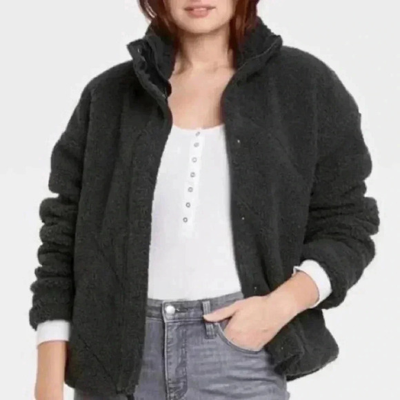 NWT Universal Thread Gray Sherpa Jacket - Picture 2 of 2